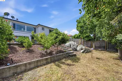 2527 Arlington Blvd, El Cerrito, CA 94530 - Photo 58