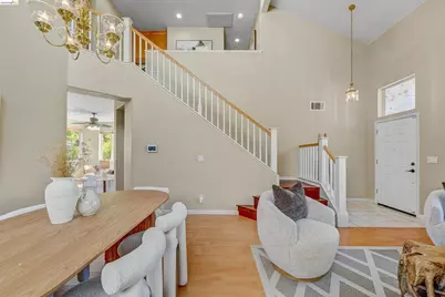 24986 Silverthorne Pl, Hayward, CA 94544 - Photo 10