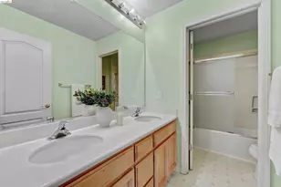 24986 Silverthorne Pl, Hayward, CA 94544 - Photo 42