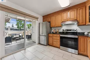26 Raintree Ct, Hayward, CA 94544 - Photo 14