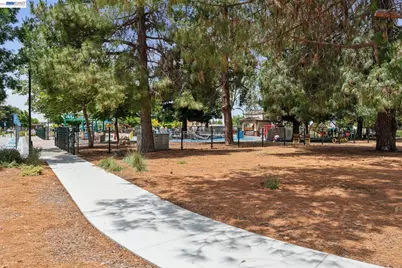 26 Raintree Ct #30, Hayward, CA 94544 - Photo 56