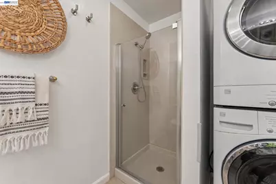 26 Raintree Ct #30, Hayward, CA 94544 - Photo 38