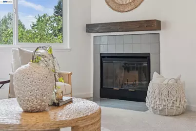 26 Raintree Ct #30, Hayward, CA 94544 - Photo 8