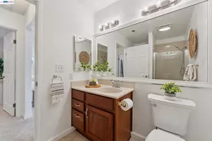 26 Raintree Ct, Hayward, CA 94544 - Photo 36