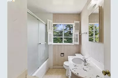 1035 Oak Grove Rd, Concord, CA 94518 - Photo 38