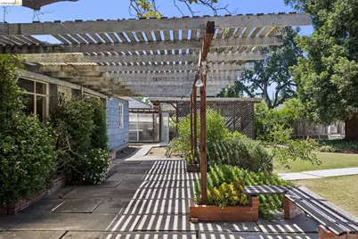 1035 Oak Grove Rd, Concord, CA 94518 - Photo 46