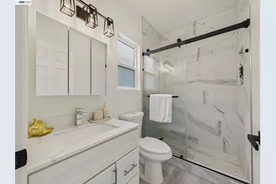 718 26, Oakland, CA 94612 - Photo 18