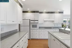 55 Ceemar Ct, Concord, CA 94519 - Photo 6