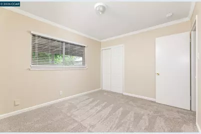 5206 Priscilla Ln, Sacramento, CA 95820 - Photo 12