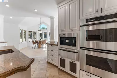 1080 Finley Rd, Pleasanton, CA 94588 - Photo 38