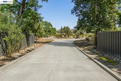 1080 Finley, Danville, CA 94588 - Photo 4