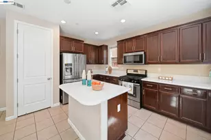 2631 Clarita Dr, Pittsburg, CA 94565 - Photo 14