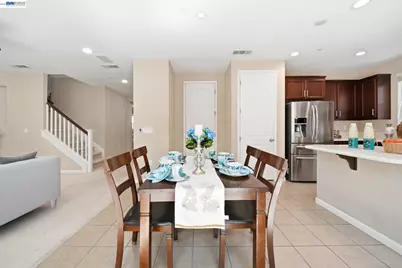 2631 Clarita Dr, Pittsburg, CA 94565 - Photo 10