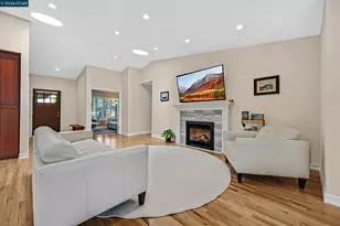 8 Bath Ct, San Ramon, CA 94583 - Photo 16