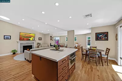 8 Bath Ct, San Ramon, CA 94583 - Photo 12