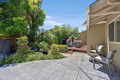 8 Bath Ct, San Ramon, CA 94583 - Photo 36