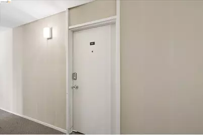 365 Perkins St #201, Oakland, CA 94610 - Photo 26