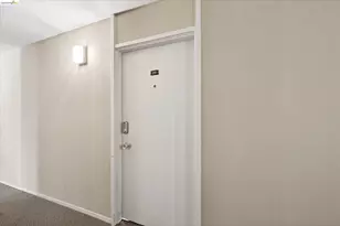 365 Perkins St, Oakland, CA 94610 - Photo 26