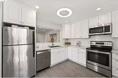365 Perkins St #201, Oakland, CA 94610 - Photo 4