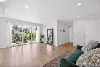 365 Perkins St #201, Oakland, CA 94610 - Photo 2