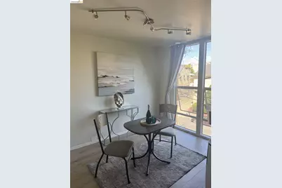 365 Perkins St #201, Oakland, CA 94610 - Photo 6