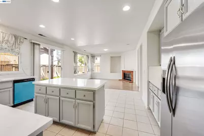 2295 Regatta Way, San Leandro, CA 94579 - Photo 12
