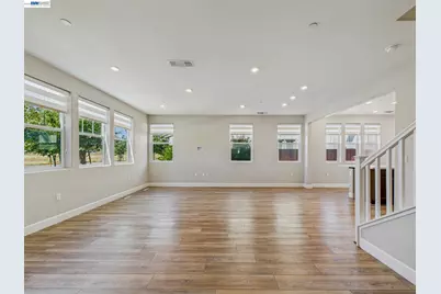 233 Central Pkwy, Mountain House, CA 95391 - Photo 18