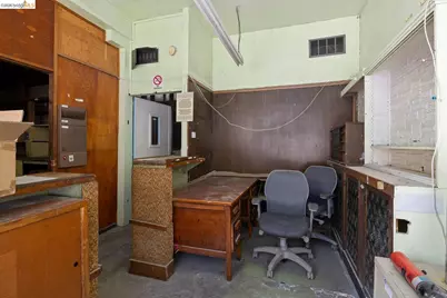 3101 San Pablo Ave, Berkeley, CA 94702 - Photo 10