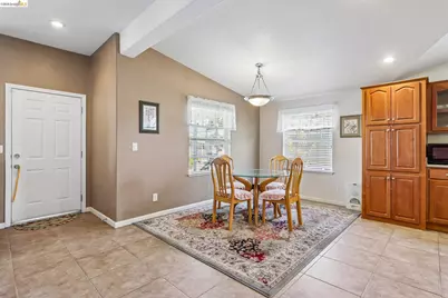 29344 New Hampshire, Hayward, CA 94544 - Photo 18