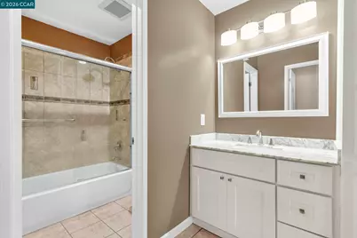 385 Jayne Ave #215, Oakland, CA 94610 - Photo 24