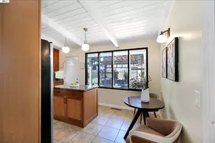 430 Dutchess Ln, Hayward, CA 94544 - Photo 26