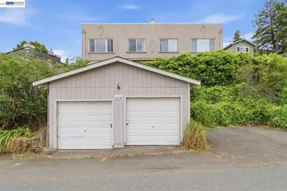 242 Kendall Ave, Crockett, CA 94525 - Photo 26
