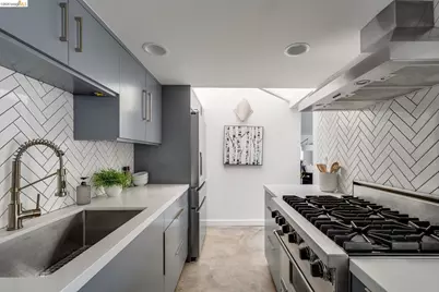 73 Sumner St #402, San Francisco, CA 94103 - Photo 14