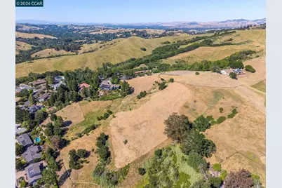 1966 Joseph Dr, Moraga, CA 94556 - Photo 6