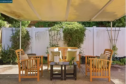 902 Glennan Dr, Redwood City, CA 94061 - Photo 40