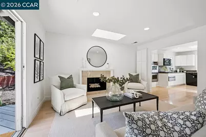 8 Ketelsen Ct, Moraga, CA 94556 - Photo 14