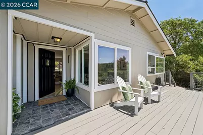 8 Ketelsen Ct, Moraga, CA 94556 - Photo 4