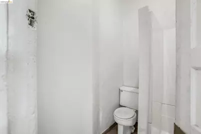 630 York, Vallejo, CA 94590 - Photo 26