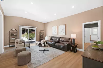 30562 Troon Pl, Hayward, CA 94544 - Photo 32