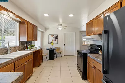 5714 Claremont Ave, Stockton, CA 95207 - Photo 12