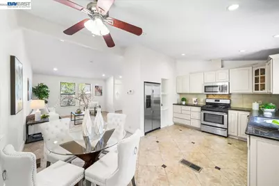 2170 Ralmar Ave, East Palo Alto, CA 94303 - Photo 12