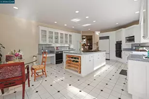 4 Julianna, Moraga, CA 94556 - Photo 12
