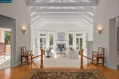 4 Julianna, Moraga, CA 94556 - Photo 6