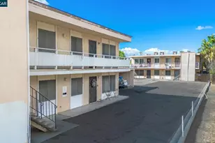 218 K St, Los Banos, CA 93635 - Photo 4