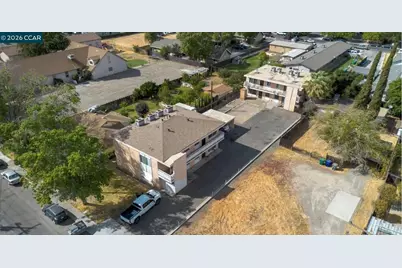 218 K St, Los Banos, CA 93635 - Photo 1