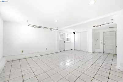 5814 Fleming Ave, Oakland, CA 94605 - Photo 52