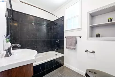5814 Fleming Ave, Oakland, CA 94605 - Photo 46