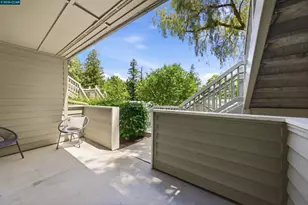 400 Suntree Ln, Pleasant Hill, CA 94523 - Photo 8