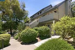 400 Suntree Ln, Pleasant Hill, CA 94523 - Photo 2