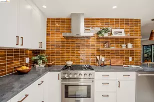 1085 Brookwood Rd, Oakland, CA 94610 - Photo 14